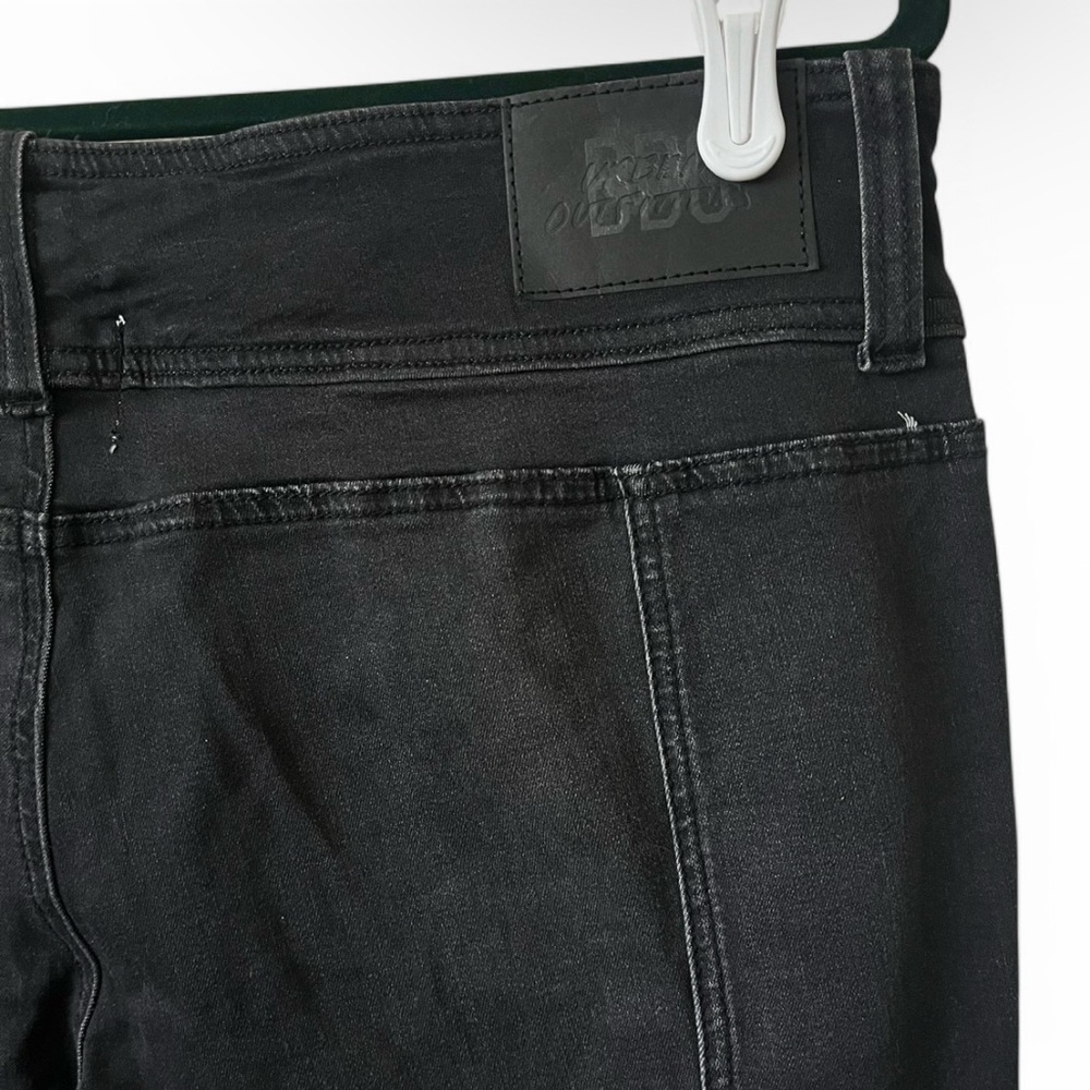 Urban Outfitters BDG Y2K Belted Flare Low Rise Jean Dark Wash Size 33 Black Slim - Picture 11 of 16